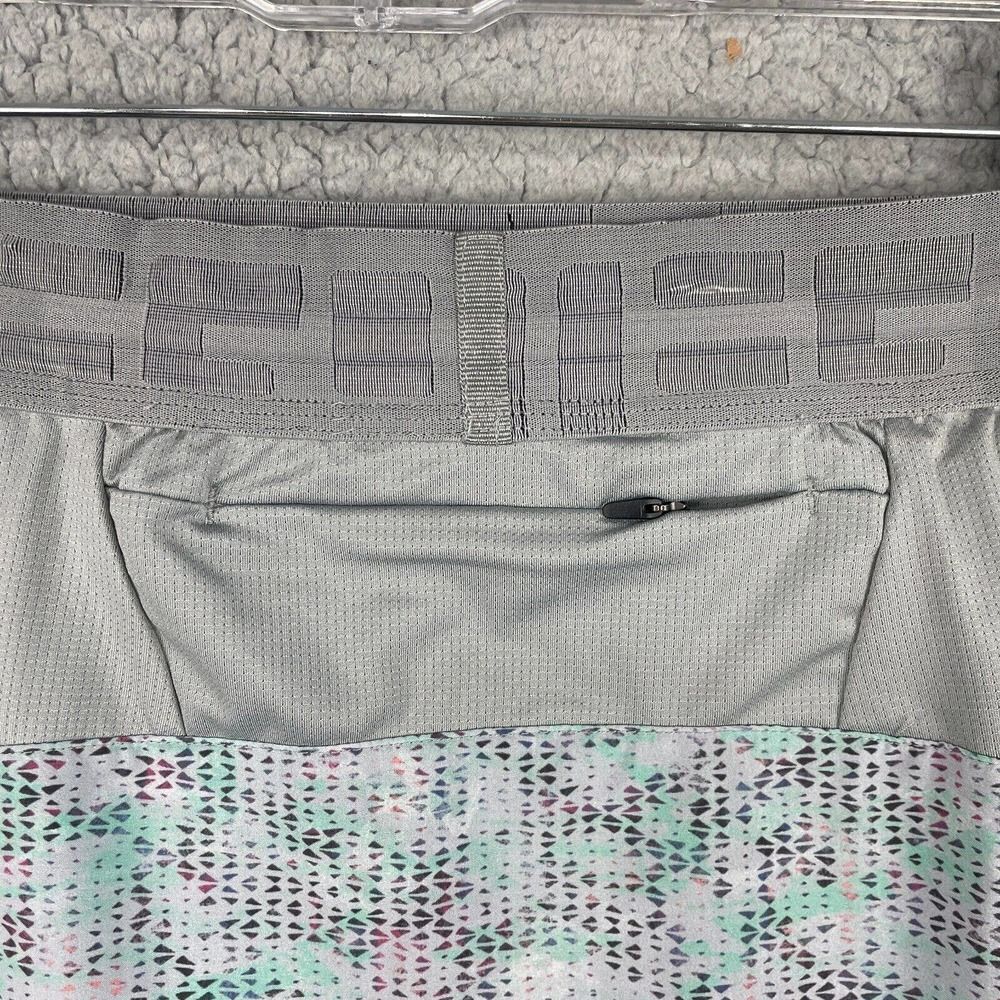 Gray Skort With Versatile Design - image 7